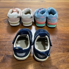 サイズ13　ベビー&キッズシューズ3点（New Balance & IFME）の画像