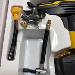 電動 エアコンプレッサー 空気圧 こコードレスの画像