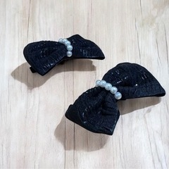 【新品】パール付き 黒リボン ヘアクリップ 2個セットの画像