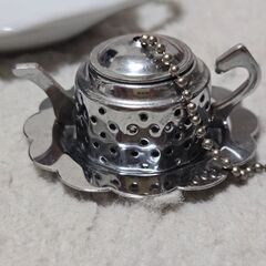 Le nible ルノーブル ティーポット型小皿 ウィッタード 英国式 紅茶茶漉の画像