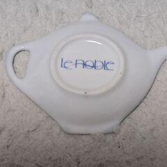 Le nible ルノーブル ティーポット型小皿 ウィッタード 英国式 紅茶茶漉の画像