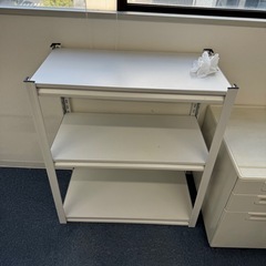 事務所家具無料渡しの画像