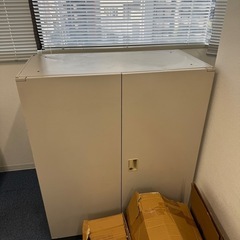 事務所家具無料渡しの画像