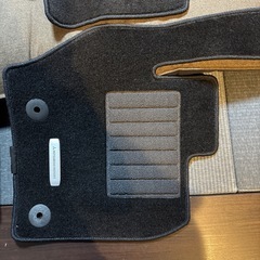 ekクロスev純正マットの画像