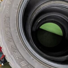 スタッドレスタイヤ 265/60R18 中古 4本 の画像