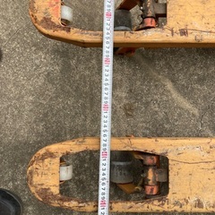 トヨタ　ハンドリフト　パレットトラック　耐荷重2300Kgの画像