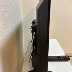 テレビとテレビ台の画像