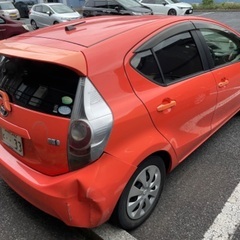 トヨタ　アクア　2012年式　オレンジの画像
