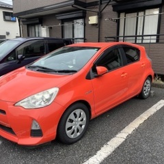 トヨタ　アクア　2012年式　オレンジの画像