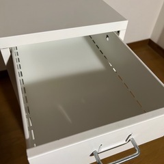 ikea 収納棚　ホワイトの画像