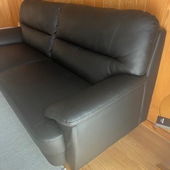 三人掛けソファーの画像