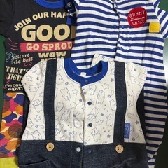 ベビー服　ロンパースの画像