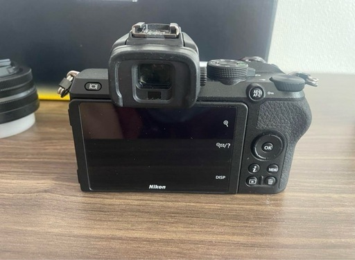 Nikon Z 50 ダブルズームキット　
デジタルカメラ防湿ボックス付き