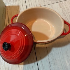 未使用 ルクルーゼ ミニオーバルココットの画像