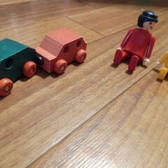 木のおもちゃセットの画像
