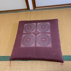 座布団2枚の画像
