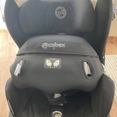 cybexチャイルドシートの画像