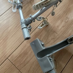 割れています　洗濯ハサミの画像
