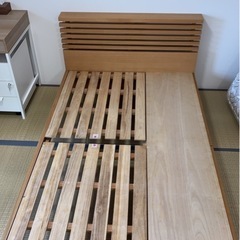 セミダブルベッドの画像