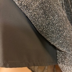 【美品】 VIS ラメプリーツスカート ブラック系 シルバーの画像