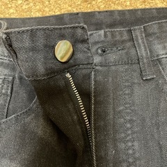 メンズ　
ダメージジーンズの画像