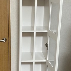 お渡し予定者あり★ガラスキャビネットの画像