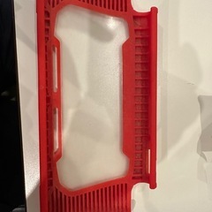 ニンテンドーSwitchのジョイコンセットと保護ケースの画像