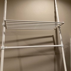 【確定】突っ張りラック 突っ張り棚 ハンガーラック ラック 壁面収納 おしゃれ 突っ張り つっぱり 突っ張り棒 洋服掛け ワードローブ ランドリーラック 棚 壁面ラック 収納ラック 省スペース クローゼットの画像