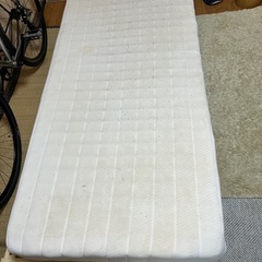 ニトリ　シングルベッド(マットレス含む)の画像