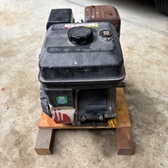 エンジン　三菱GB180 半
ジャンクの画像