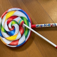 手持ちのドラムの画像