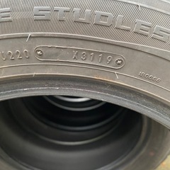 205/60r16 スタッドレスタイヤ‼️の画像