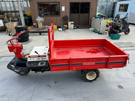 ヤンマー運搬車