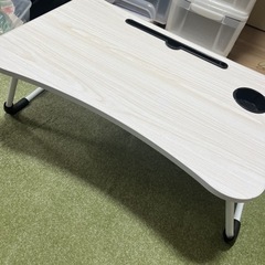 折りたたみミニデスクの画像