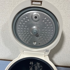 アイリスオーヤマ 炊飯器 3合炊き 2023年製の画像