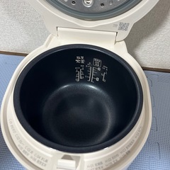 アイリスオーヤマ 炊飯器 3合炊き 2023年製の画像