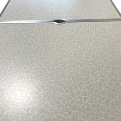 アウトドア折りたたみテーブルの画像