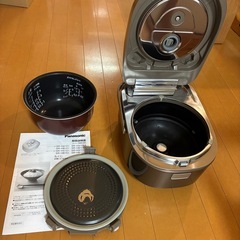 炊飯器 Panasonic SR-HX101 5合炊きの画像