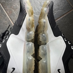 NIKE AIRMAX VAPORMAX の画像