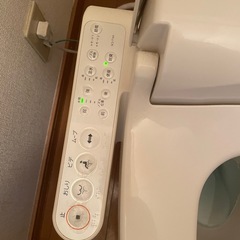 🚽【超美品・Amazon購入品】TOSHIBA製 温水洗浄便座（ウォシュレット）¥8,000 🚽の画像