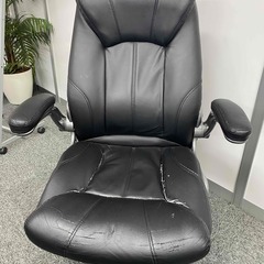 オフィスチェア　黒の画像