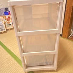 お取引きまりました！3段ローラー付き収納ボックスの画像