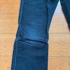 140センチ子供用ズボンの画像