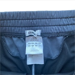 【adidas 】ハーフパンツ　の画像