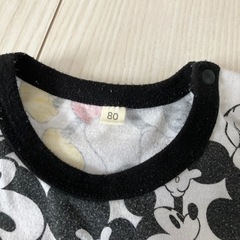 80 Disney baby　ロンパースの画像