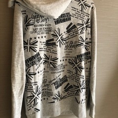 ZIDDY グレーパーカーの画像