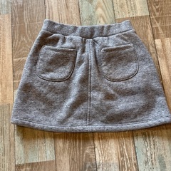 UNIQLO 120 ボア　スカートの画像