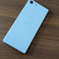 小さめスマホ　Xperia J3137の画像