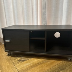 テレビボードの画像