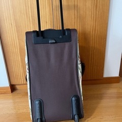 修学旅行に最適！　キャスター付きミッキーマウスボストンバッグの画像